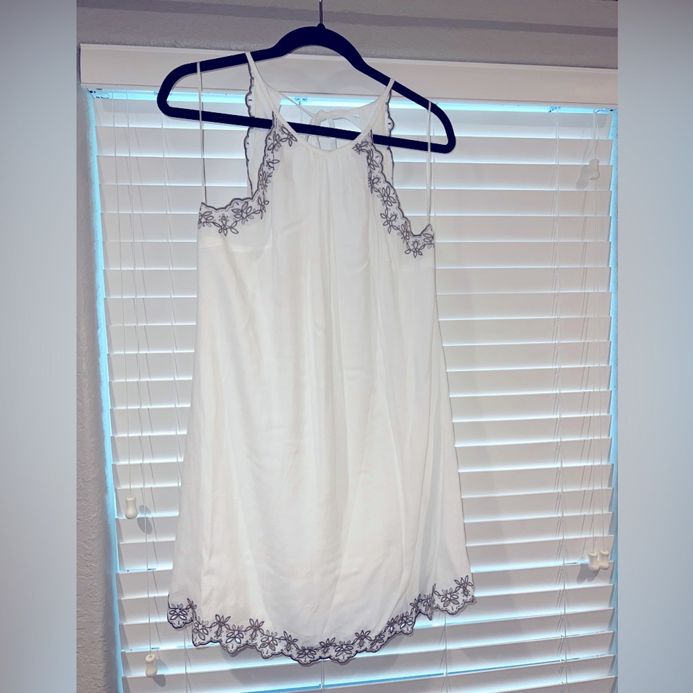 Lush brand white sleeveless dress with grey detail. Size small.